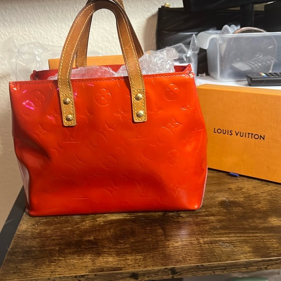 Louis Vuitton Handbags - LOUIS VUITTON Vernis Red Reade PM M91088 used